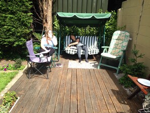 Felles sovesal, 2 soverom, røyk | Terrasse/patio