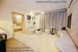 Junior Apartment, 1 Bedroom, Kitchenette | Living area