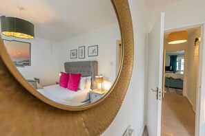 3 chambres, fer et planche à repasser, lit parapluie, Wi-Fi