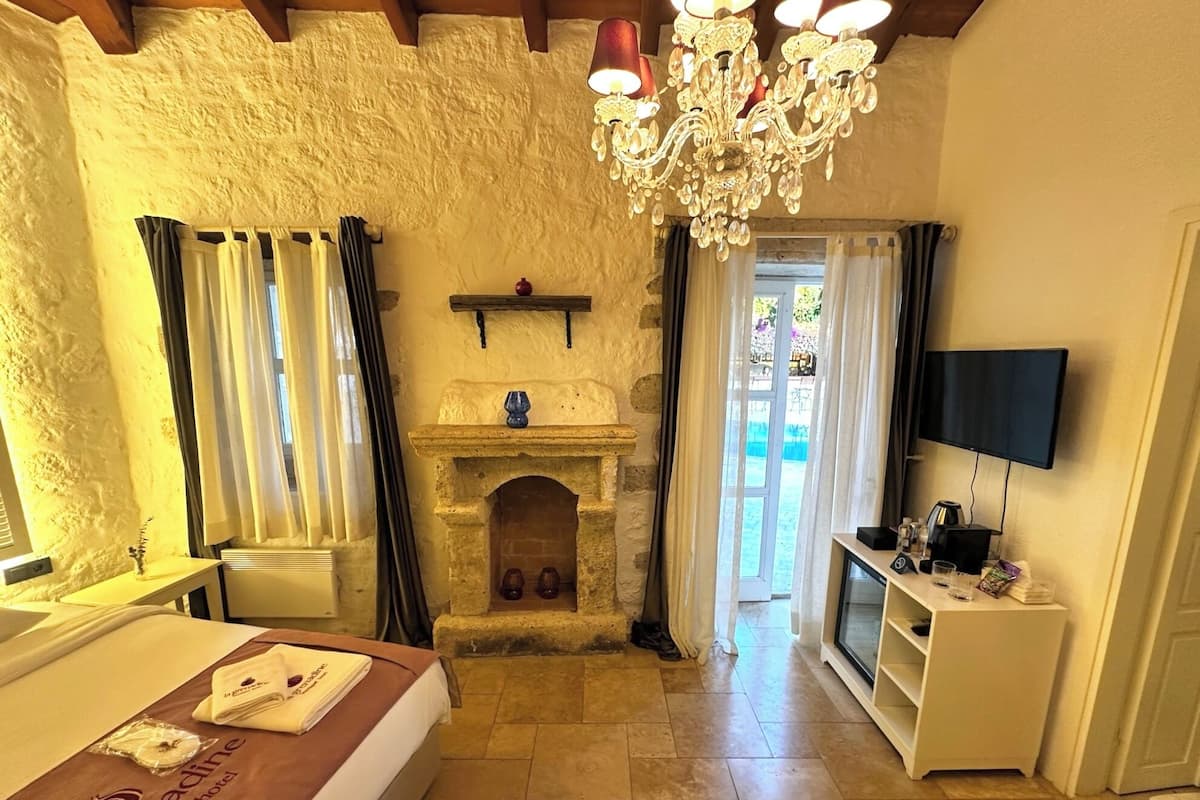 1 habitación, minibar, caja de seguridad en la habitación y wifi gratis