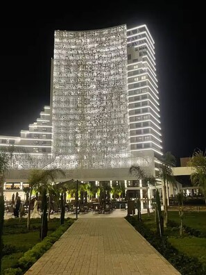 อพาร์ทเมนท์, หลายห้องนอน, สูบบุหรี่ได้, สระว่ายน้ำส่วนตัว | บริเวณภายนอก