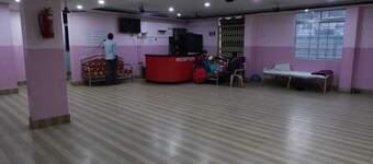 New Yatrik Hotel