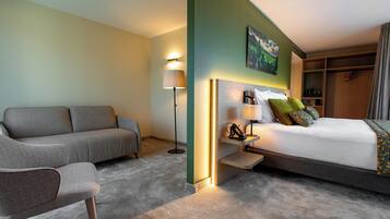 Premium Room | Premium bedding, in-room safe, blackout curtains, soundproofing
