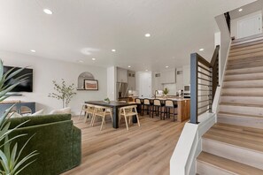 Townhome, 4 Bedrooms | Interior