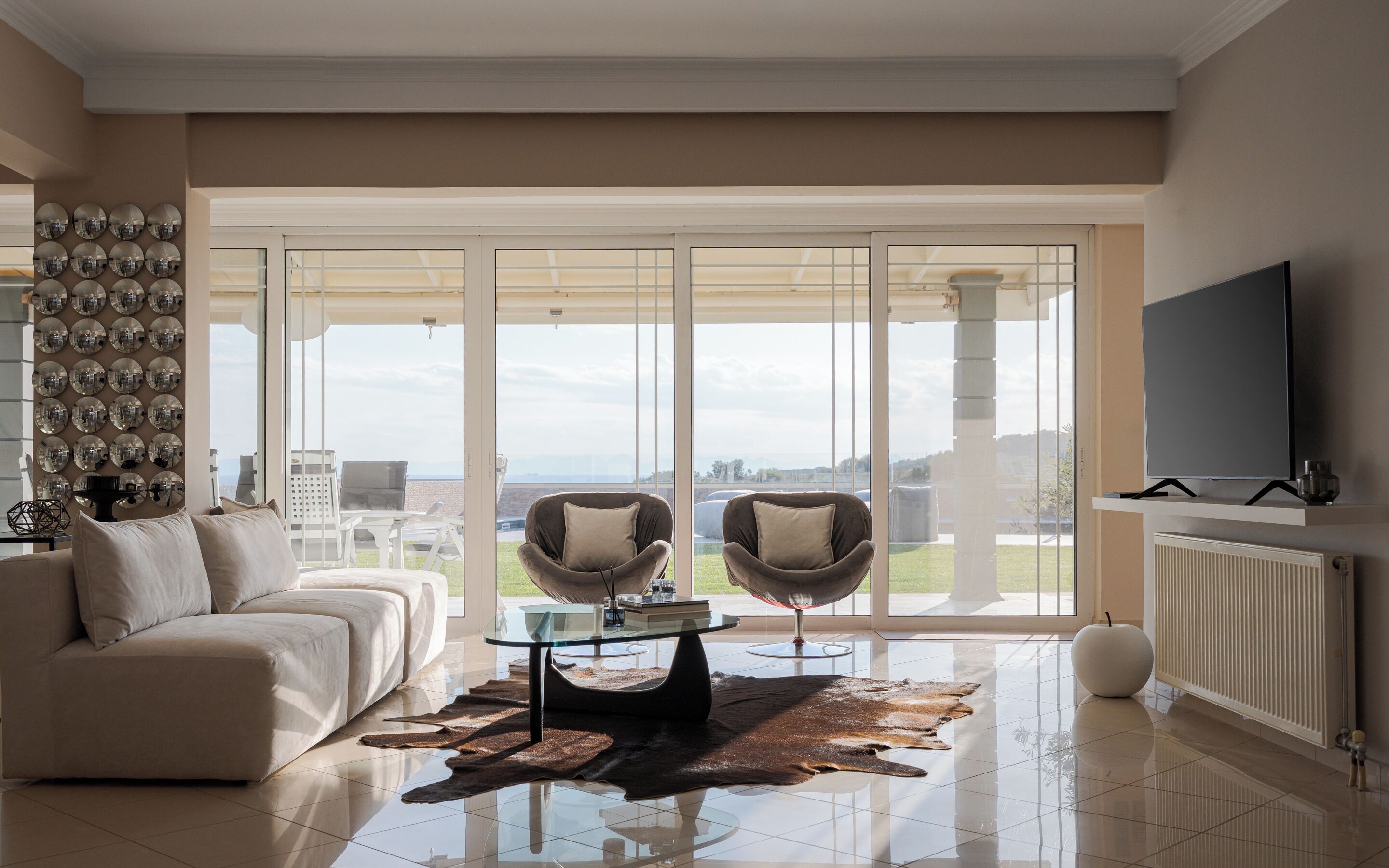 Villa, Sea View | Living room | 50-inch Smart TV with satellite channels, Netflix, streaming services