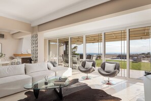 別墅, 海景 | 客廳 | 50-吋智慧型電視、衛星頻道、Netflix、串流服務