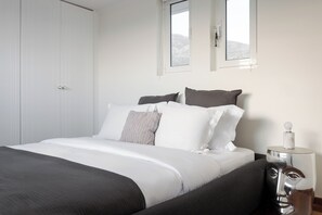 别墅, 海景 | 防过敏的被褥、办公桌、隔音、熨斗/熨衣板