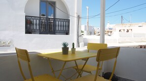 House - Maria s Traditional House in Naousa (Paros)