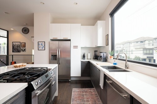 Space City -  Prof. Design, Game Room, King BD