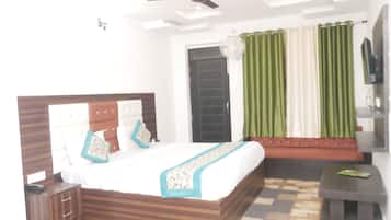 Deluxe Double or Twin Room, Balcony, Hill View | Iron/ironing board, free WiFi