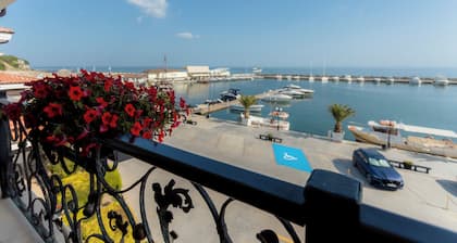 Hotel Palace Marina Dinevi