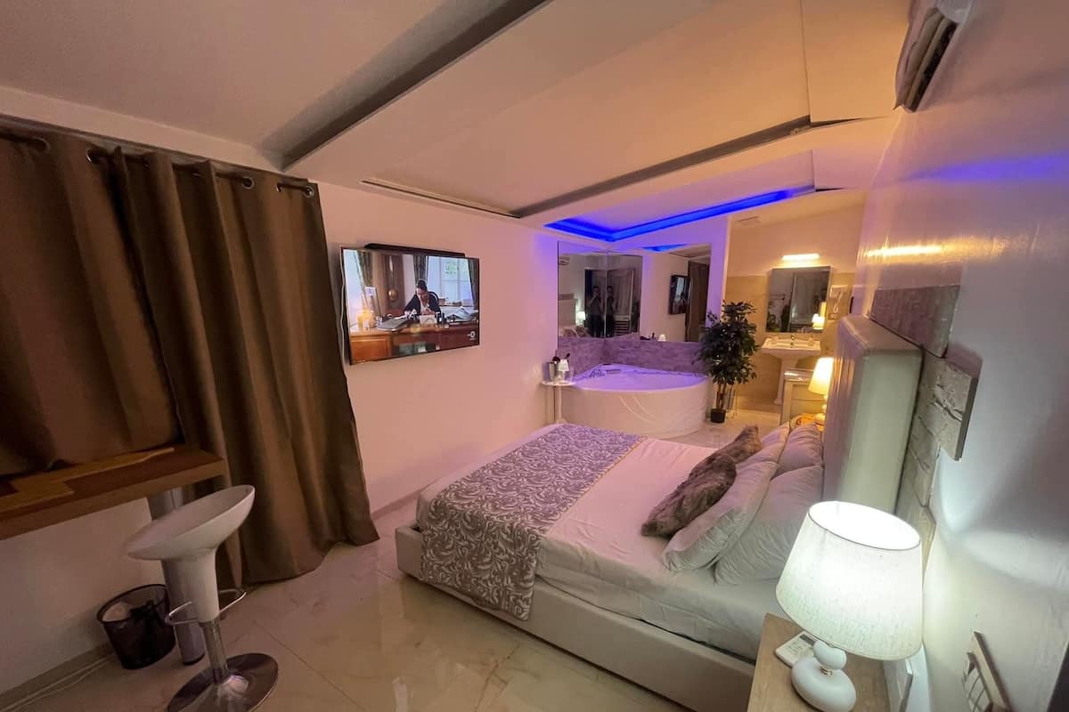 1 habitación y ropa de cama de alta calidad