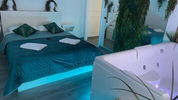 Deluxe-Suite | 1 Schlafzimmer, hochwertige Bettwaren, Betten mit Memory-Foam-Matratzen