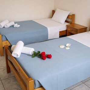 2 soverom, strykejern/-brett, reiseseng for barn og wi-fi