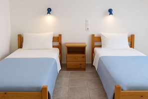 2 slaapkamers, een strijkplank/strijkijzer, reisbedje, wifi