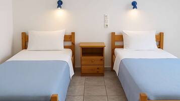 1 bedroom, iron/ironing board, travel crib, WiFi