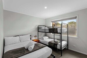 3 chambres, bureau, fer et planche à repasser, Wi-Fi