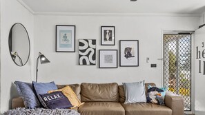 صورة غير مصنفة، 5 من 19، زرّ