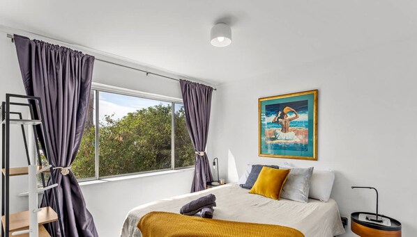 2 makuuhuonetta, silitysrauta/-lauta, Wi-Fi, vuodevaatteet