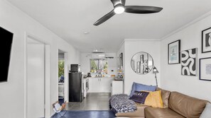 صورة غير مصنفة، 4 من 19، زرّ