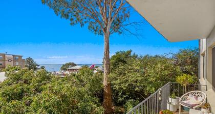 Ocean View 2 Bdr App in Cowes