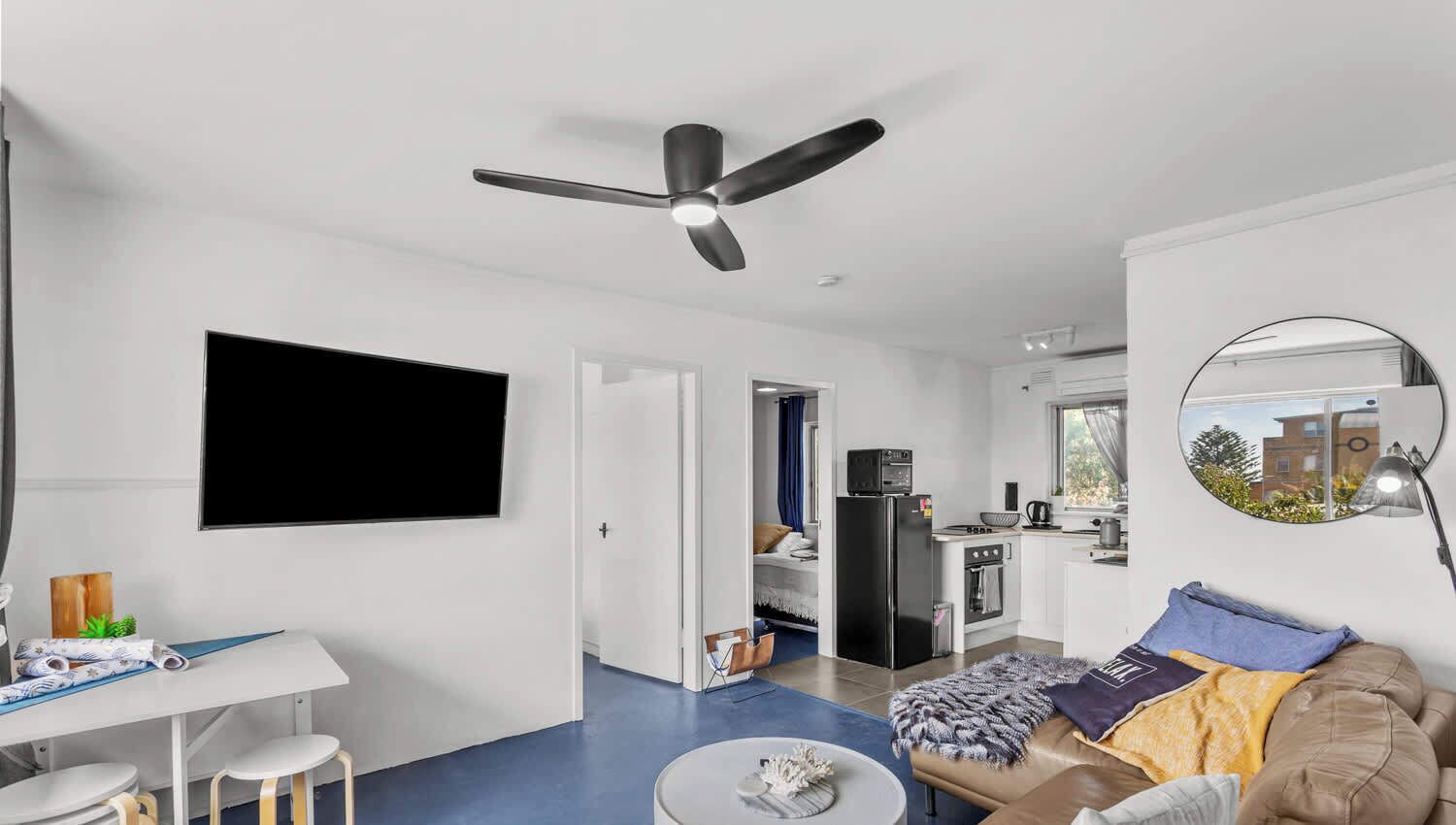 TV, DVD player, offices
