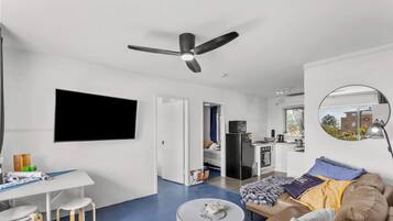 TV, DVD player, offices