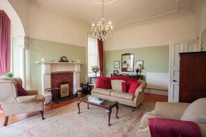 TV, fireplace, DVD player, offices