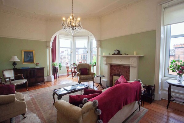 TV, fireplace, DVD player, offices