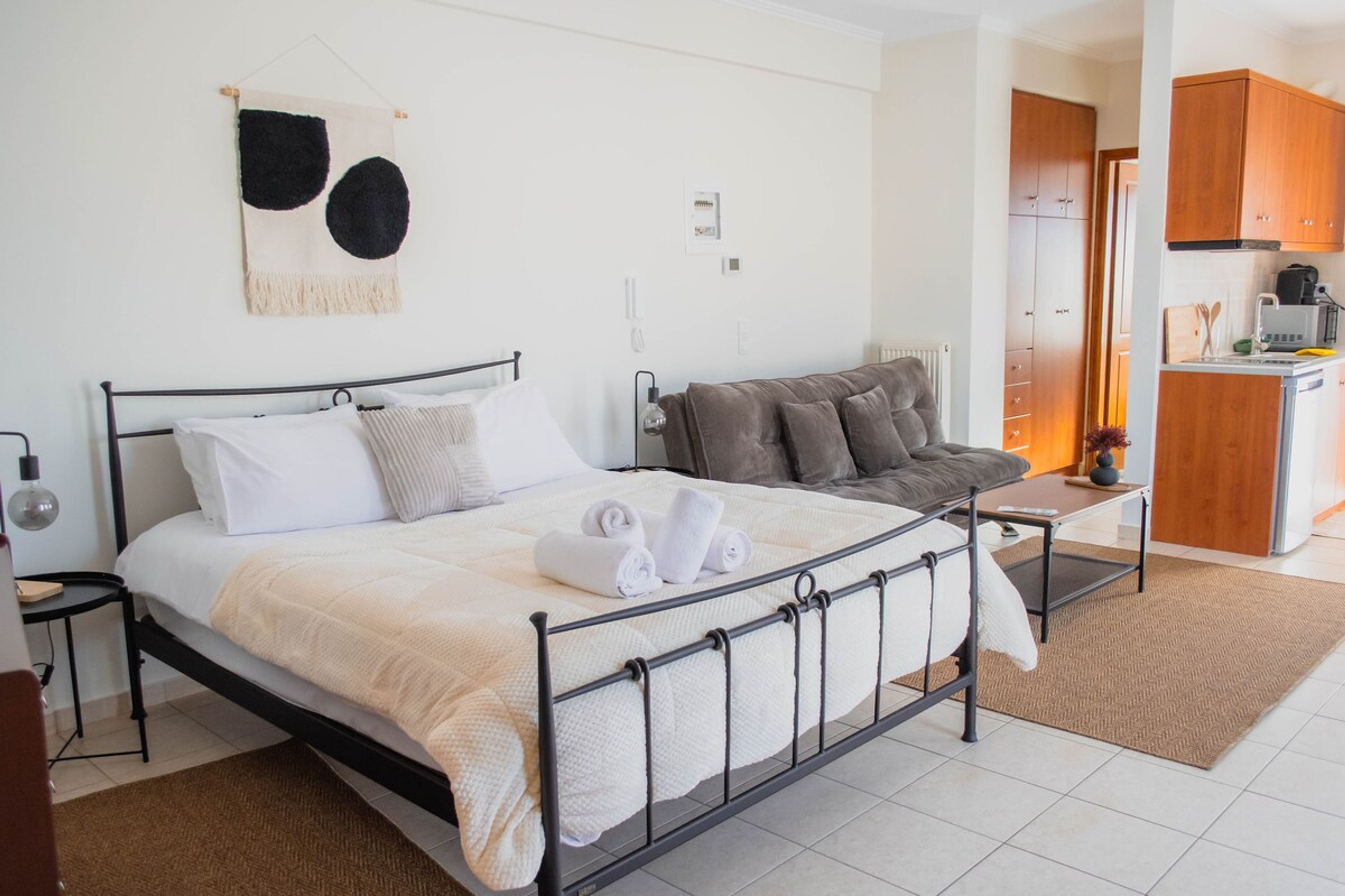 1 habitación, escritorio y sistema de insonorización 