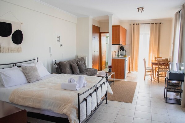 Apartment | 1 bedroom, soundproofing - Rokani Studio II at Kalavrita Center (Kalavrita)