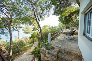 House | 4 bedrooms - Aeraki Cottage at Heraion Lagoon (Loutraki-Agioi Theodoroi)