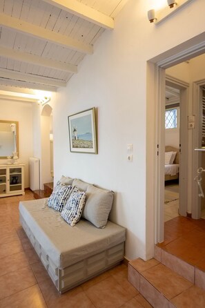 House | 4 bedrooms - Aeraki Cottage at Heraion Lagoon (Loutraki-Agioi Theodoroi)