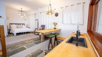 Casa | 4 quartos, escrivaninha