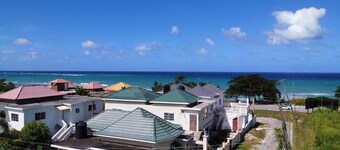 Hibiscus Cove