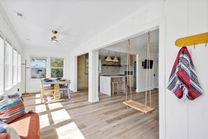 Interior - Beach Cake! 2nd row, small ocean views! Beach access across the street! (Surf City)