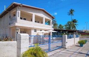 Exterior - Relaxing Boutique Stay Near Beaches and Nightlife (Oistins)