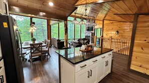 Interior - Treetop Haven, Luxury 3BD/6BTH cabin, Private Indoor Pool, Game Room, Views (Pigeon Forge)