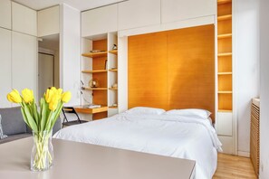 Comfort Apartment, City View | Living area