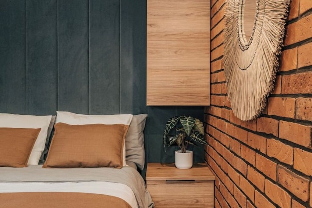 1 dormitorio, tabla de planchar con plancha, wifi y ropa de cama