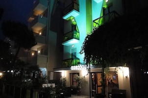 Fachada del alojamiento