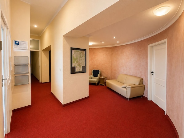Reception - Hotel Schwarzenbek (Schwarzenbek)