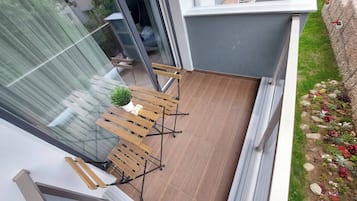 Apartment, 2 Schlafzimmer | Balkon