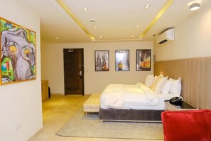 Family Single Room | Desk, free WiFi - THE ATRIUM LAGOS (Lagos)