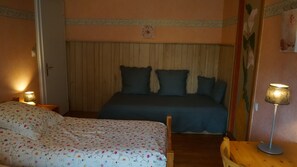 2 Schlafzimmer, Bügeleisen/Bügelbrett, WLAN, Bettwäsche
