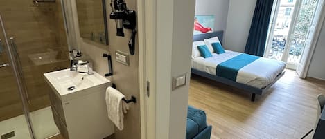 1 chambre, coffres-forts dans les chambres, bureau