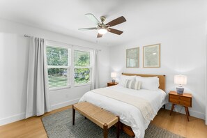 3 dormitorios, escritorio, tabla de planchar con plancha y wifi