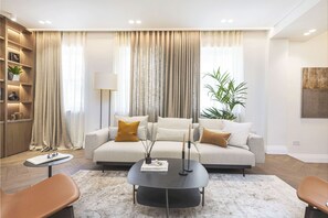 Penthouselejlighed - 2 soveværelser - byudsigt | Opholdsområde