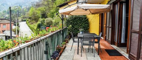 Appartamento, balcone, vista lago | Terrazza/patio
