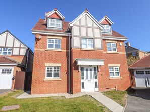 Exterior - 9 Beckett Close (Colwyn Bay)